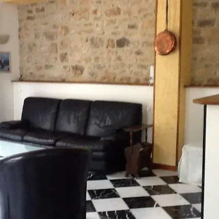 Hébergement de vacances Les Gîtes De L 'ile Noblet Montigny-sur-Loing